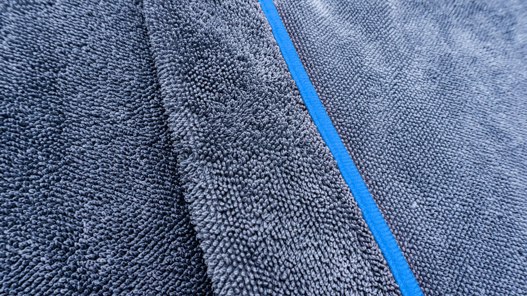 PURESTAR BOTH TWIST DRYING TOWEL ( 70X90 ) (650 GSM)